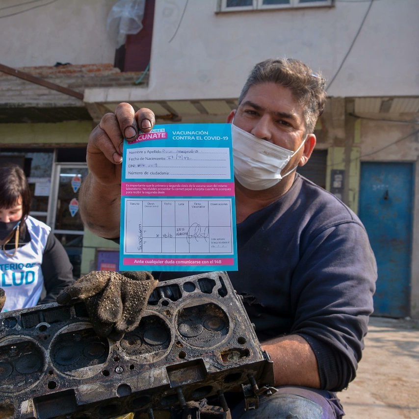 En el primer día del operativo «casa por casa», el Gobierno bonaerense vacunó a 700 personas