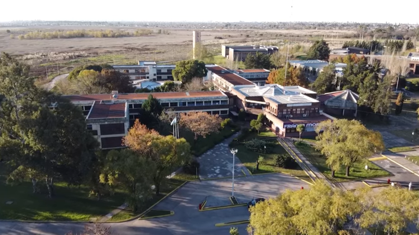 Económicas de Lomas: primera facultad de la región en contar con aulas híbridas