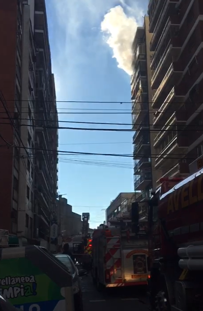 Incendio en un edificio de viviendas del centro de Avellaneda