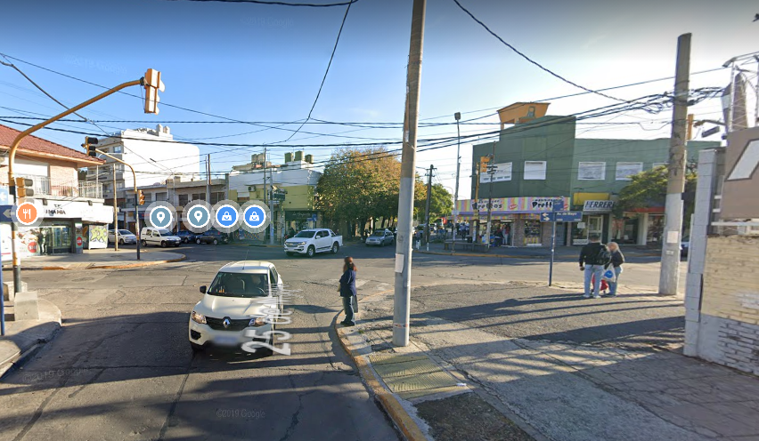 Ramos Mejía: dos delincuentes robaron 67 armas de fuego de una camioneta que las transportaba