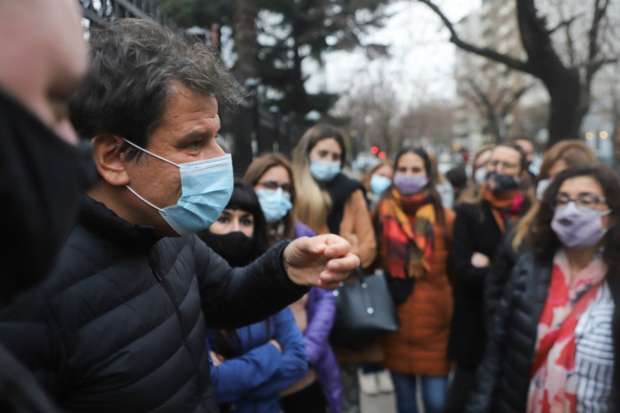 Facundo Manes recorrió Quilmes y La Plata: “Venimos a plantear un nuevo modelo de país basado en el conocimiento”