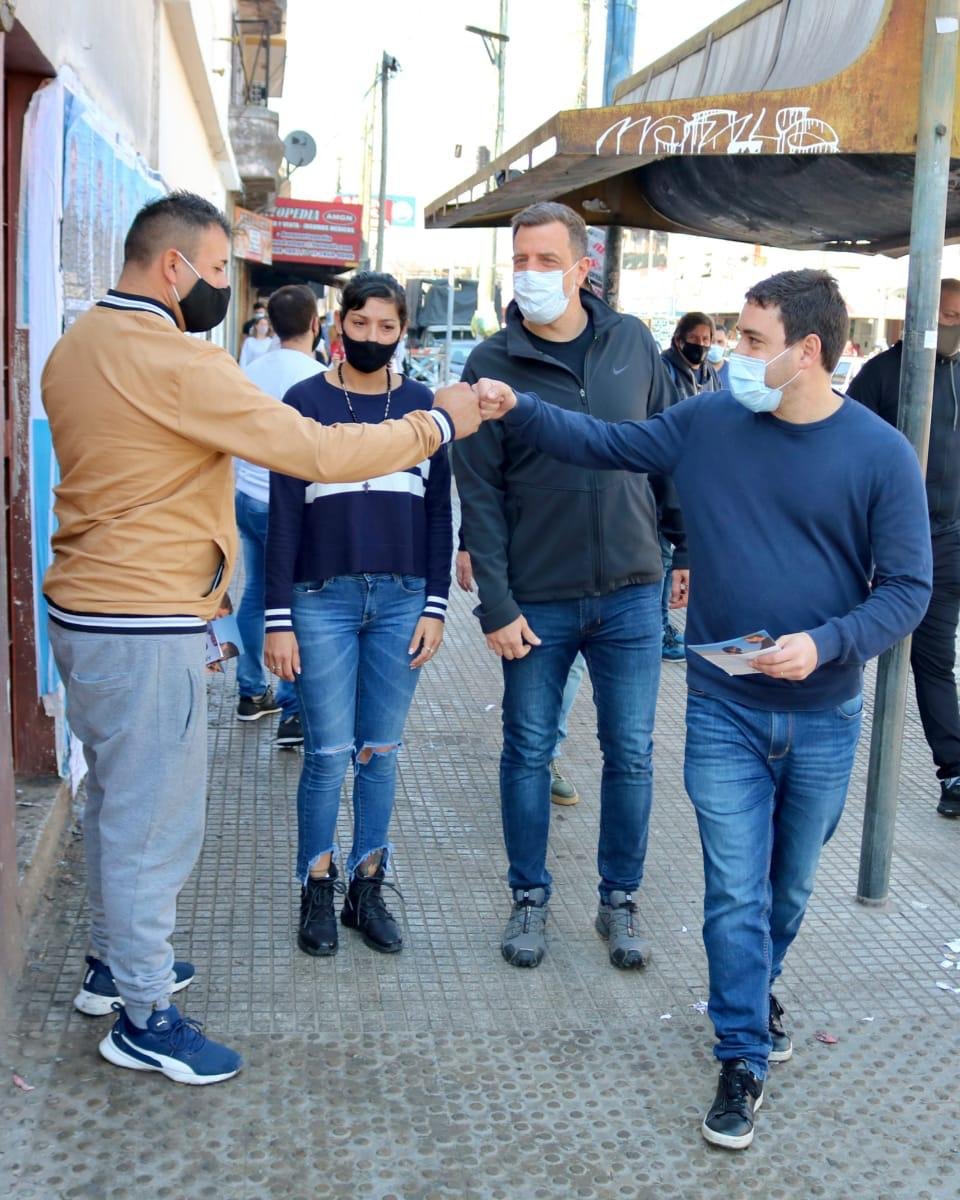 Kravetz y Sala en recorrida por Chingolo