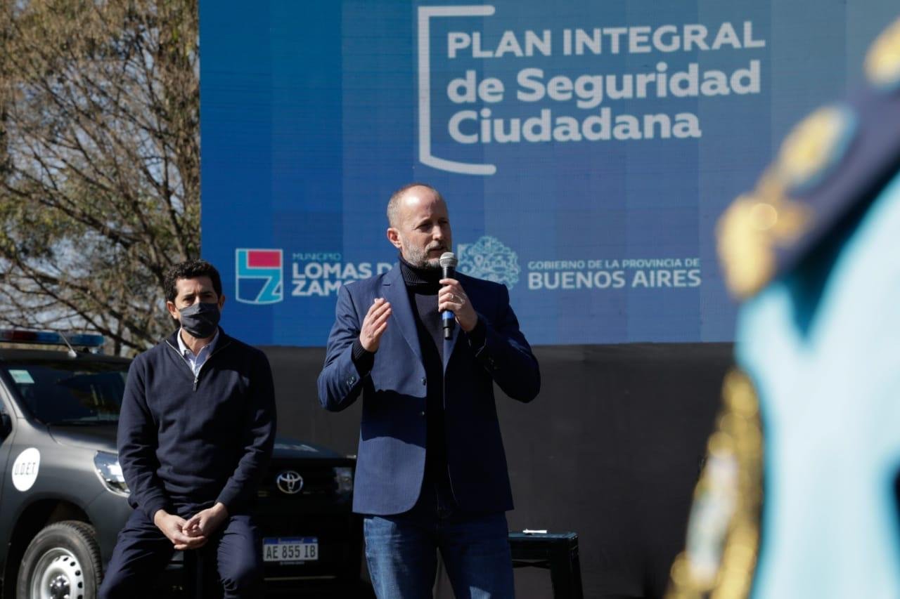 Lomas de Zamora: Martín Insaurralde y Wado de Pedro presentaron 47 nuevos patrulleros