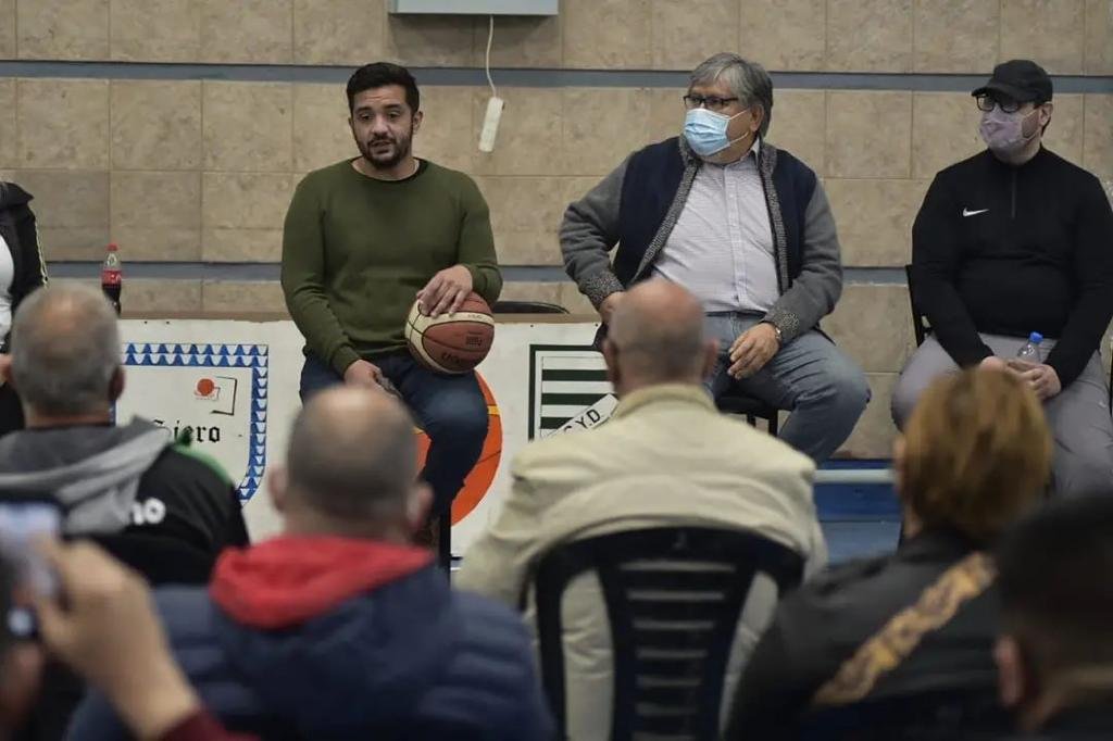 Agustín Balladares lanzó «Reconstrucción Lanús Clubes de Barrio»