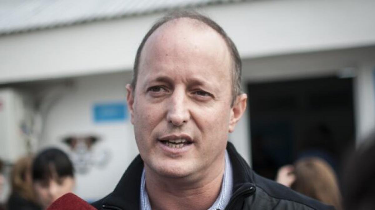 Insaurralde plantea que el certificado de vacunación sea obligatorio para solicitar turnos y realizar trámites en el Municipio de Lomas