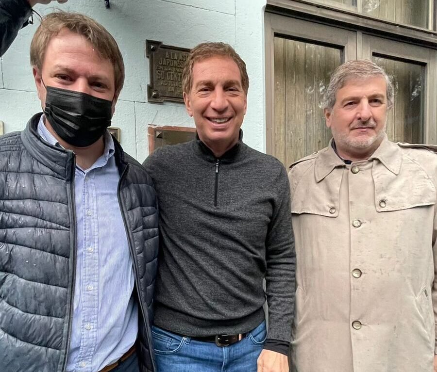 Volantazo a horas de las PASO: el presidente de la UCR de Esteban Echeverría, Carlos Giuliani, le da la espalda a la lista local de Manes y apoya a Santilli