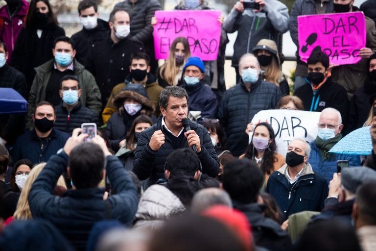Para Manes, JxC debe «agrandarse y expandirse», y «revisar qué pasó entre 2015 y 2019»