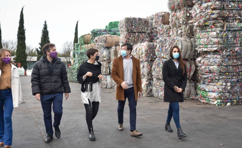 Mayra Mendoza: «Estamos trabajando por la reactivación económica de Quilmes y nuestro país»