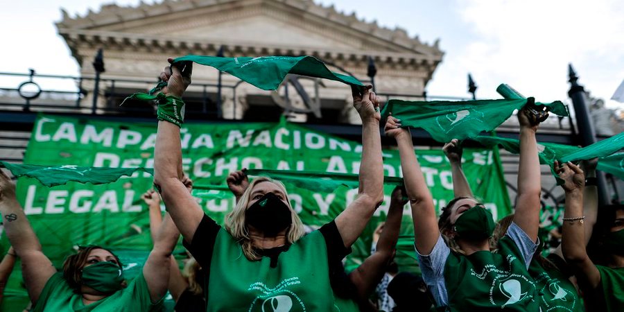 Hoy se hará un «pañuelazo» en todo el país para reclamar la «efectiva implementación» de la ley IVE