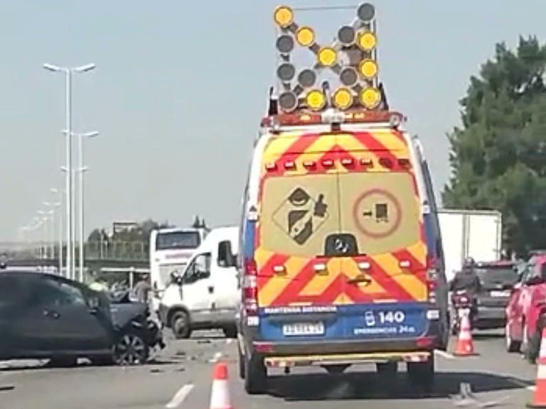 Tragedia en la Autopista Oeste: murió una pareja y un niño de 3 años en un choque