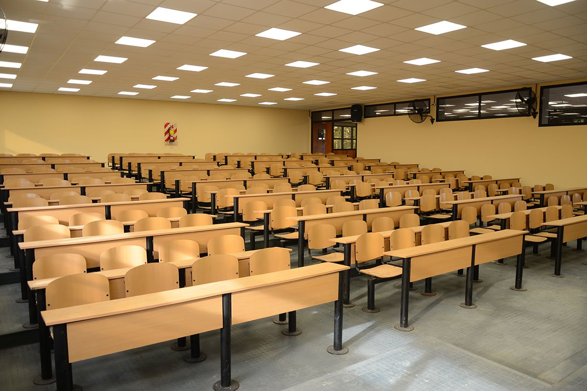 Educación autorizó el retorno a la presencialidad plena en las universidades