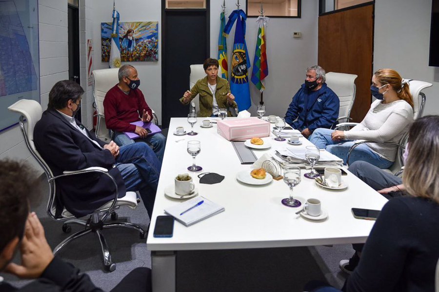 Mayra Mendoza tras el incendio en Boris SA: «Queremos garantizarles tranquilidad a los trabajadores y ayudar en la reconstrucción de la empresa»