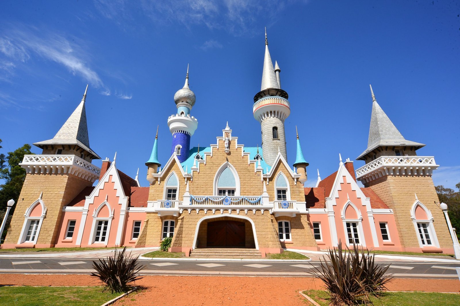 Kicillof: «Quiero que la República de los Niños vuelva a ser de la Provincia»