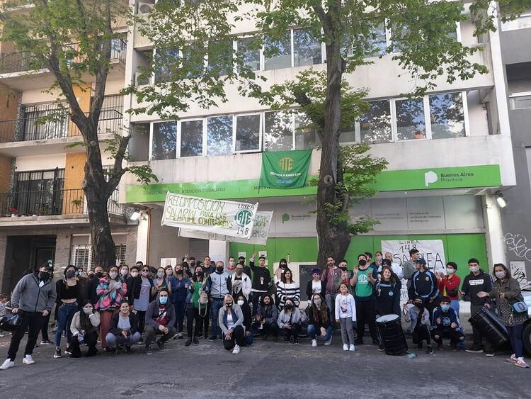 Segundo día de medidas de fuerza: paro de trabajadores de la línea 148 de Atención Ciudadana provincial
