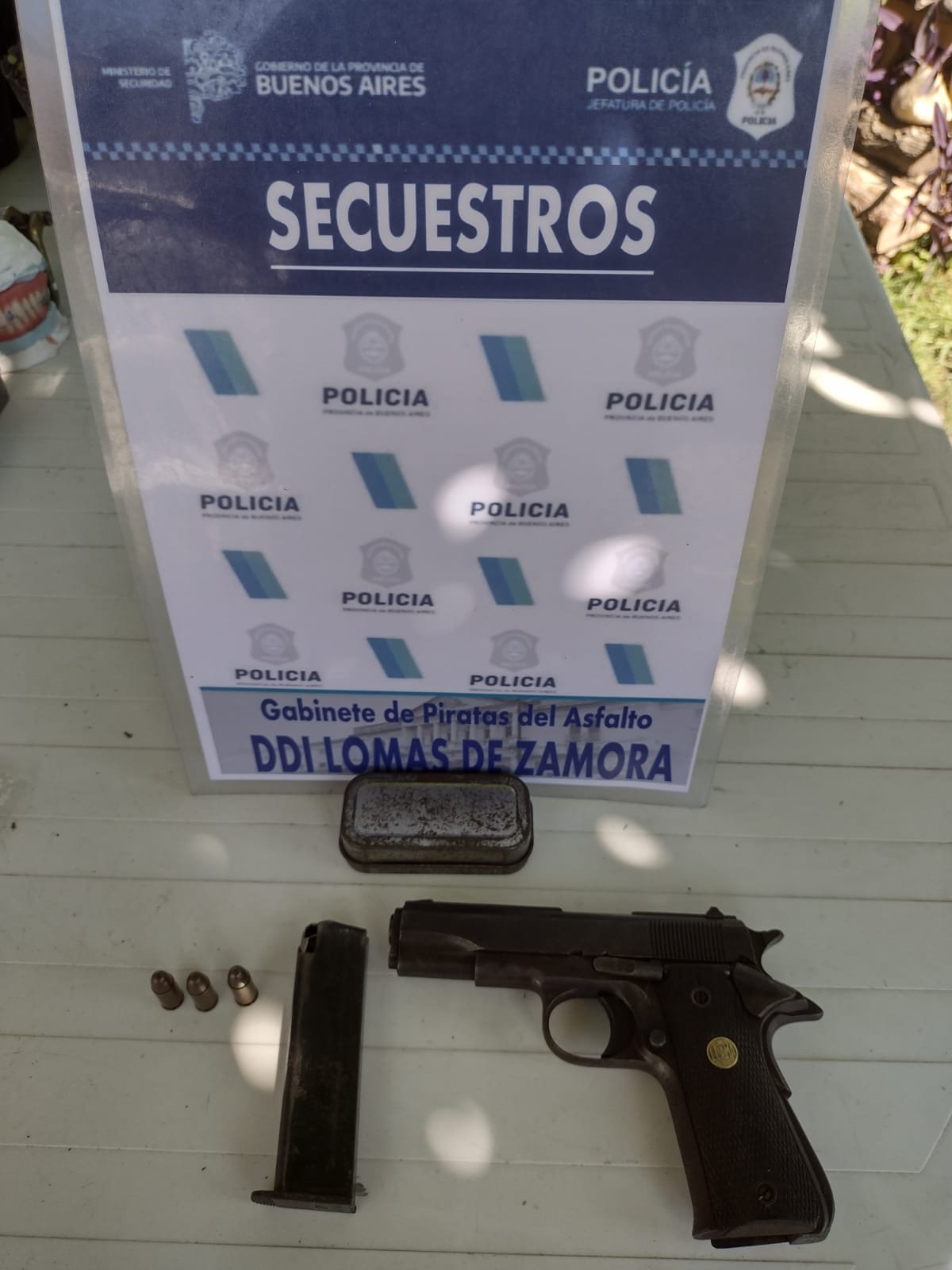 Temperley: detienen en su casa un falso dentista y le encuentran un arma y plantines de marihuana