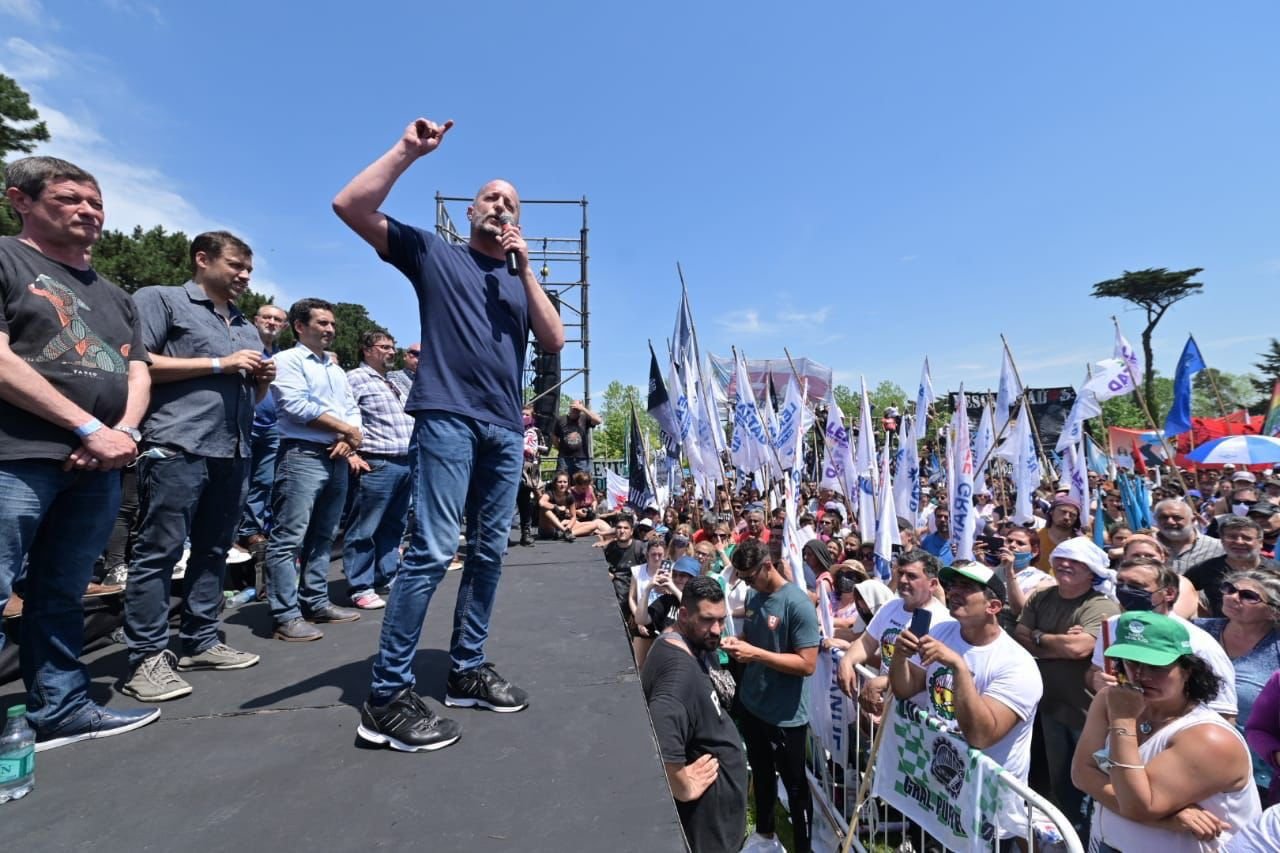 Insaurralde participó en Mar del Plata junto a Raverta de un acto en homenaje a Néstor Kirchner