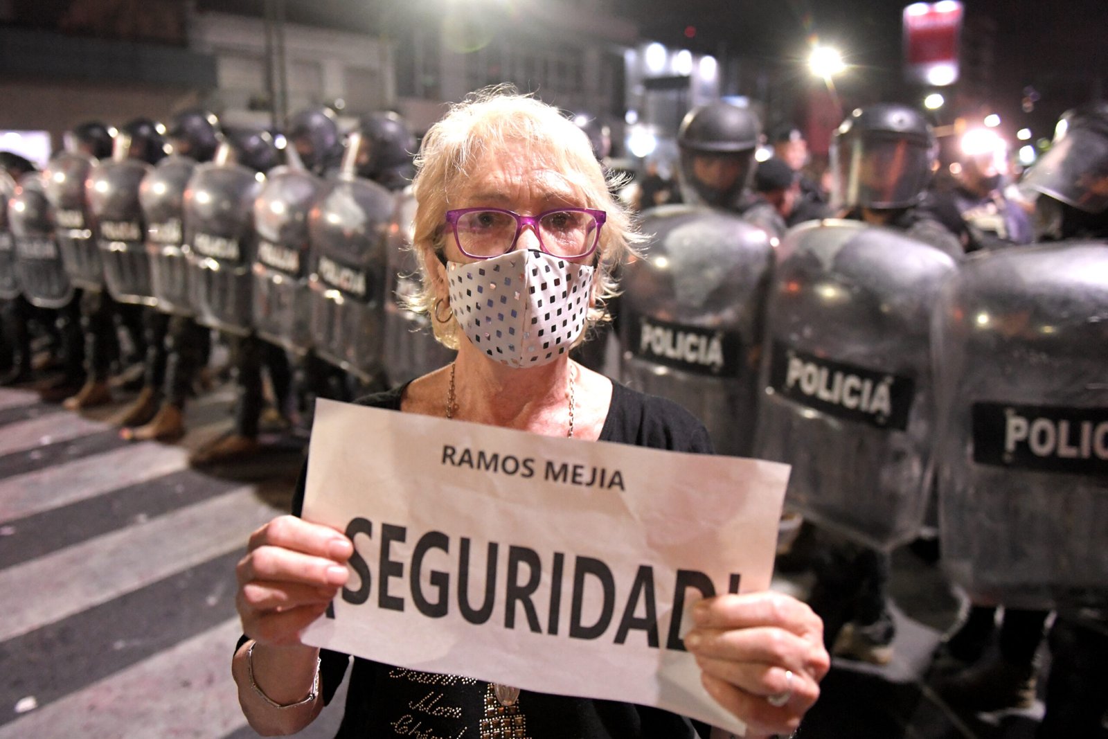 Marcha en reclamo de justicia y más seguridad tras el crimen de quiosquero en Ramos Mejìa