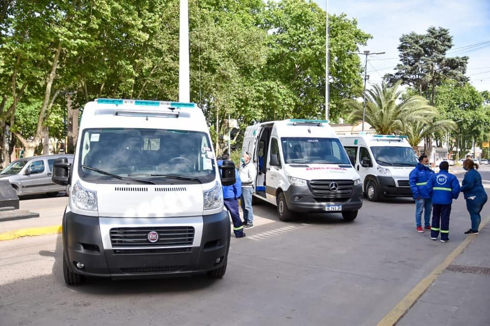 San Vicente: entregaron tres nuevas ambulancias para el Hospital Ramón Carrillo