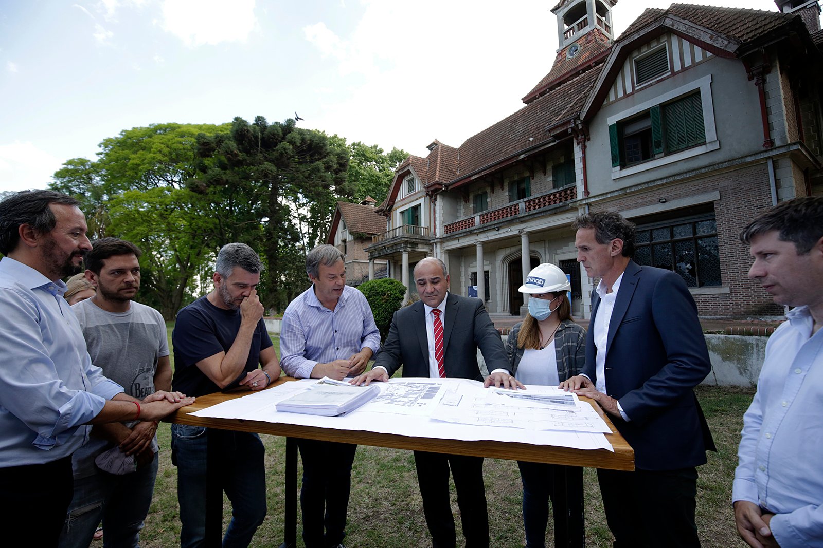 Cascallares recorrió junto a Manzur, Katopodis y Zabaleta las obras de la universidad
