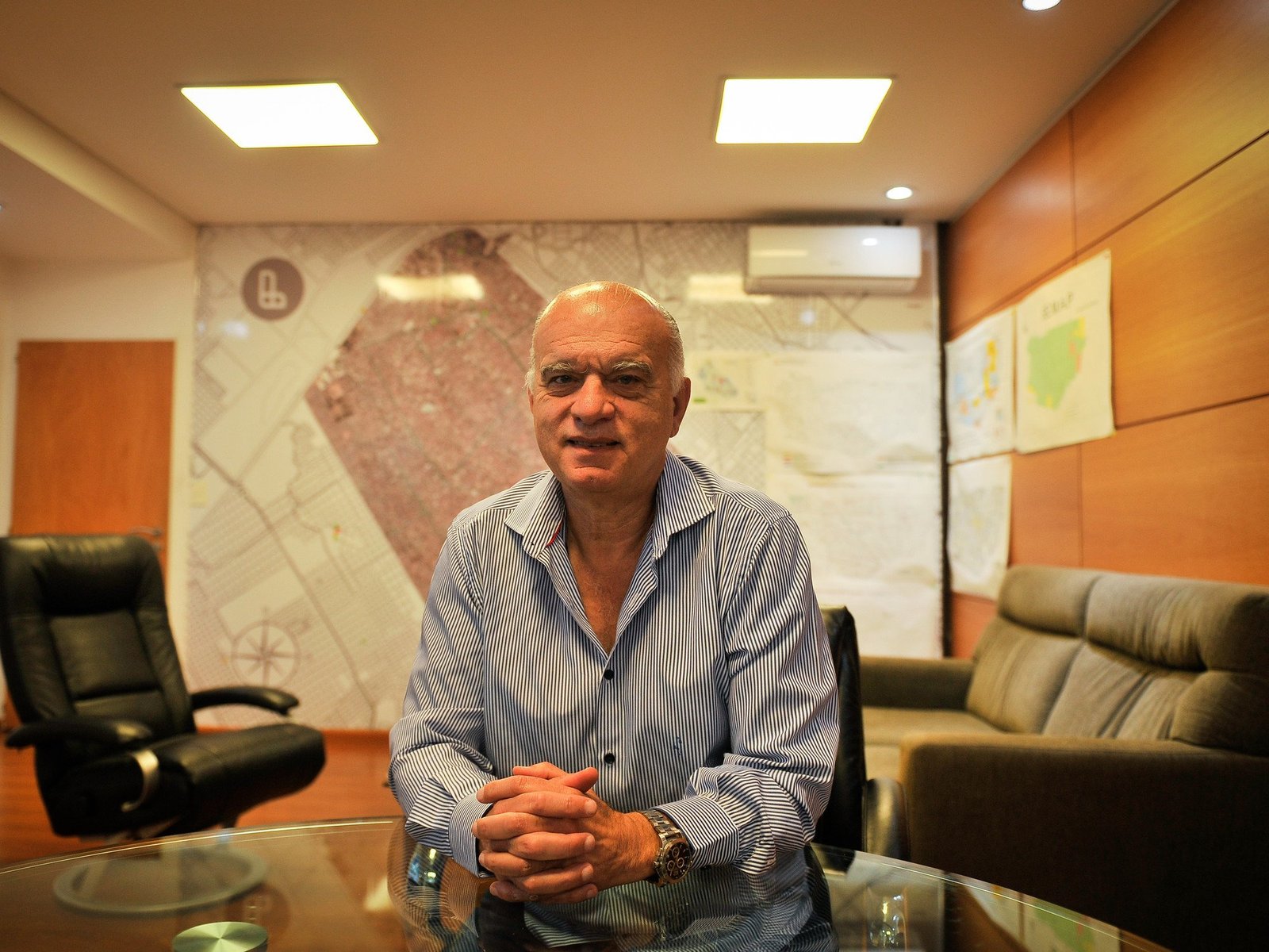 Grindetti dijo que al vecino «no le importa» si los políticos «viven o no viven en Lanús» y que la gente lo eligió «para juntar la basura, tapar baches y esas cosas»