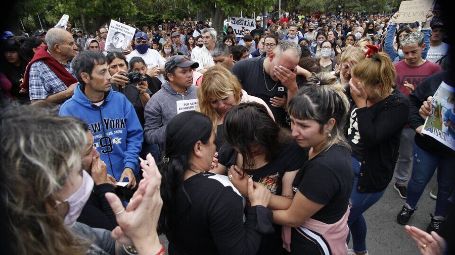 Gatillo fácil en Miramar: desplazan a comisario y los investigadores aguardan pericias por el crimen de Luciano Olivera