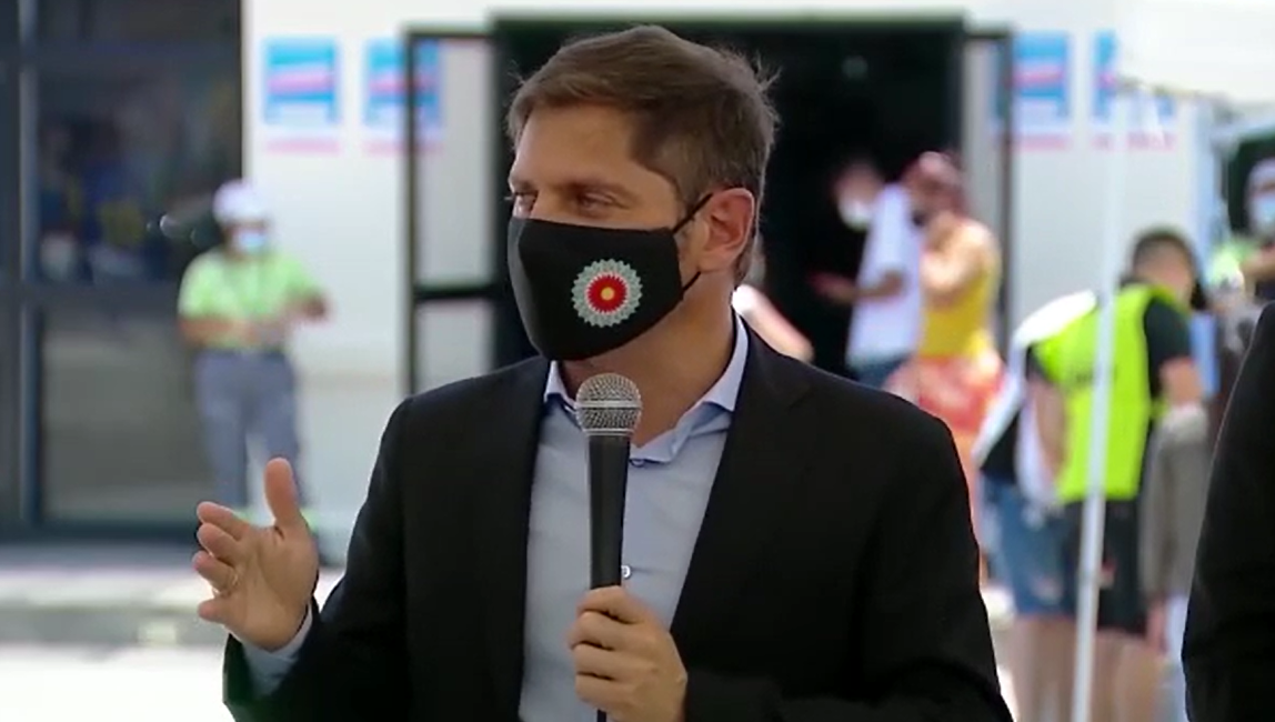 Kicillof anunció la vacunación libre con tercera dosis para mayores de 60 años, trabajadores de la salud e inmunodeprimidos