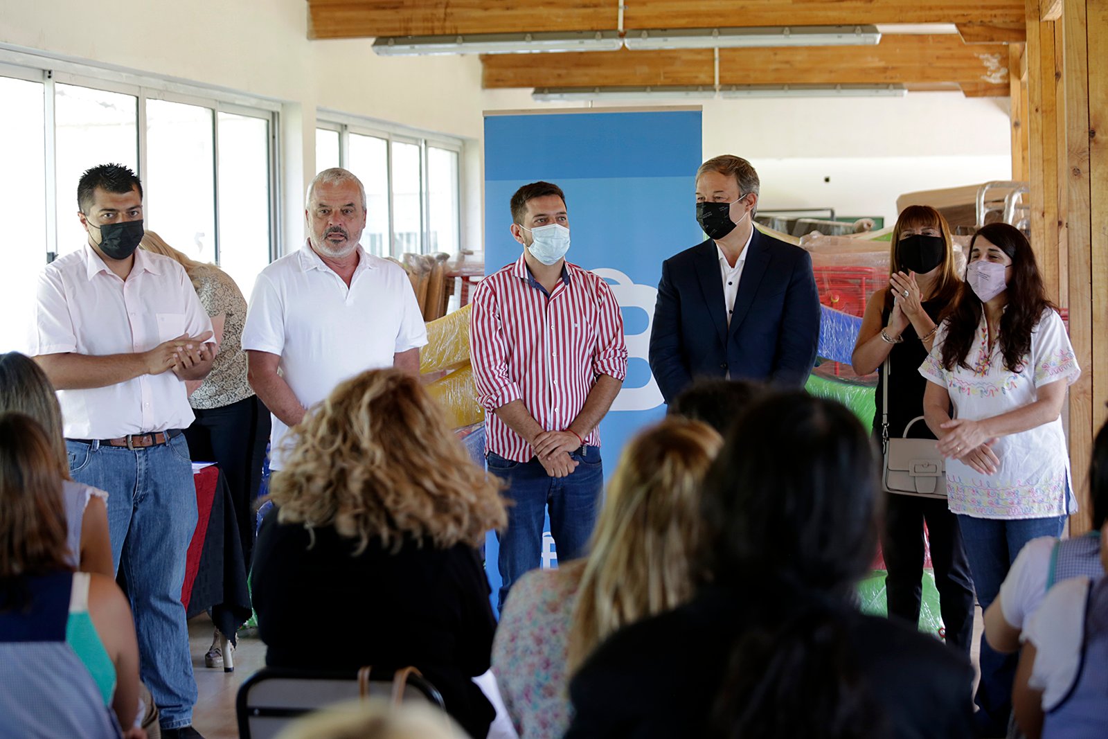 Cascallares y Fabiani entregaron juegos a jardines de infantes de Brown