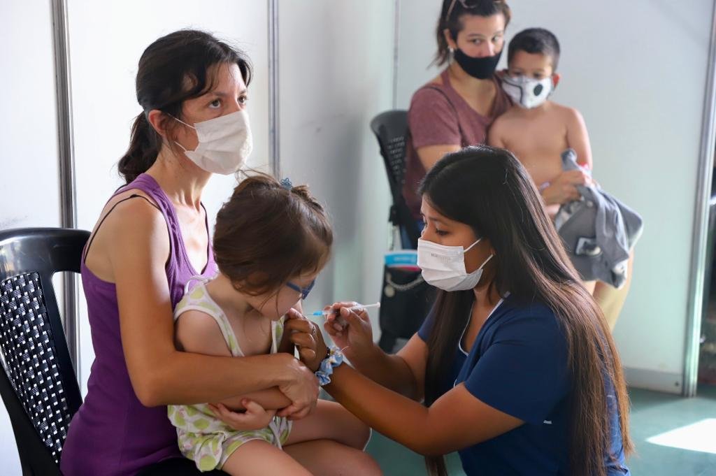 Contra el Covid: en Esteban Echeverría ya aplicaron más de 600 mil dosis