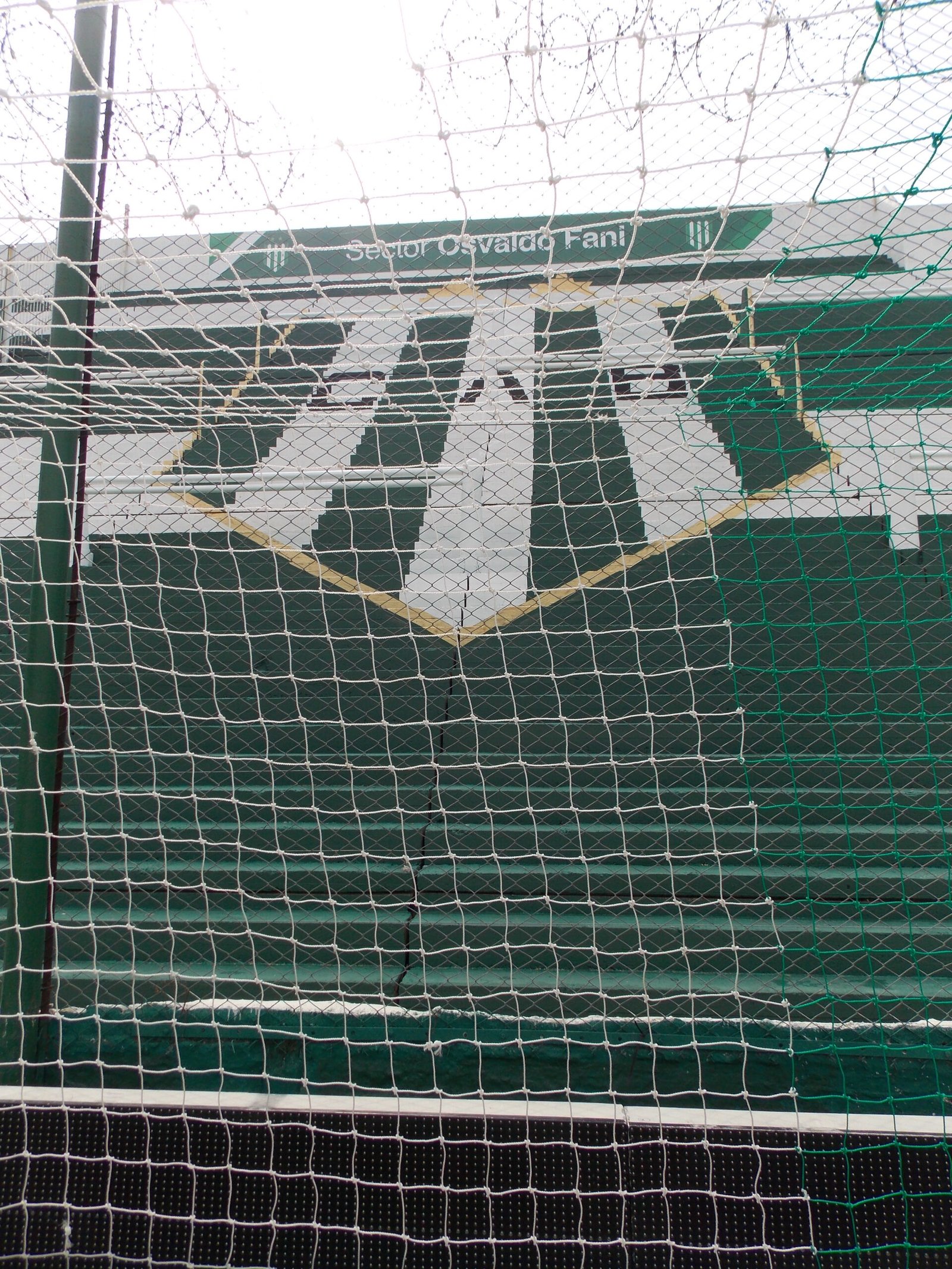 El Club Banfield informó nueve casos de Covid en el plantel, tres de ellos futbolistas