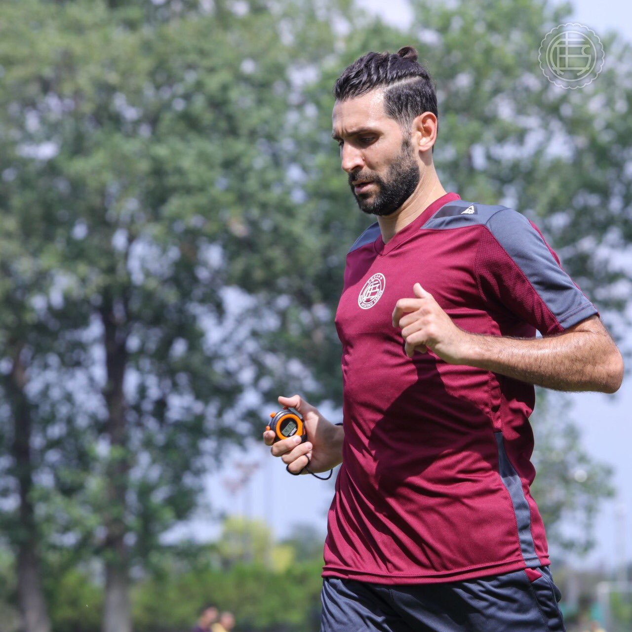 Refuerzos: Diego Valeri ya se entrena en Lanús