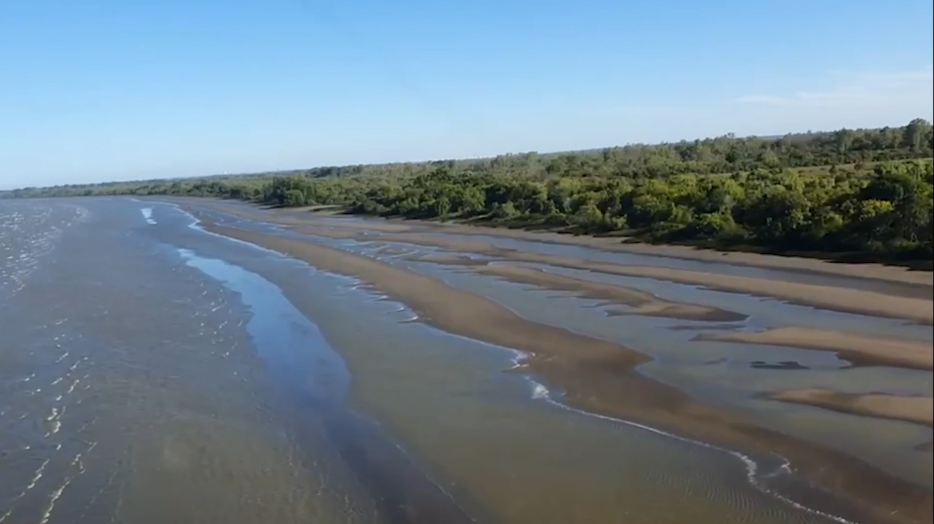 A la altura de Berazategui y Hudson: buscan a un kitesurfista desaparecido en el Río de la Plata