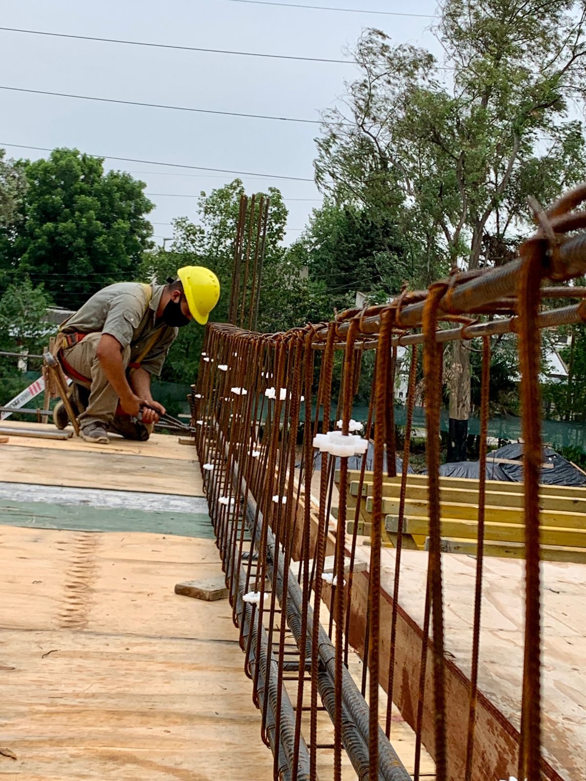 Gana altura y avanza la construcción del edificio de la Universidad Guillermo Brown