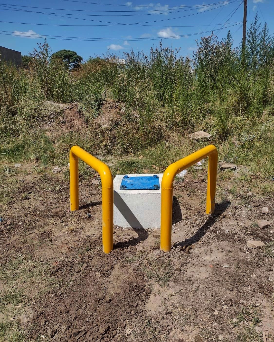 Gran avance para miles de vecinos: AySA inició los cateos para construir la red de agua potable en el barrio Santa Isabel de Monte Grande Sur