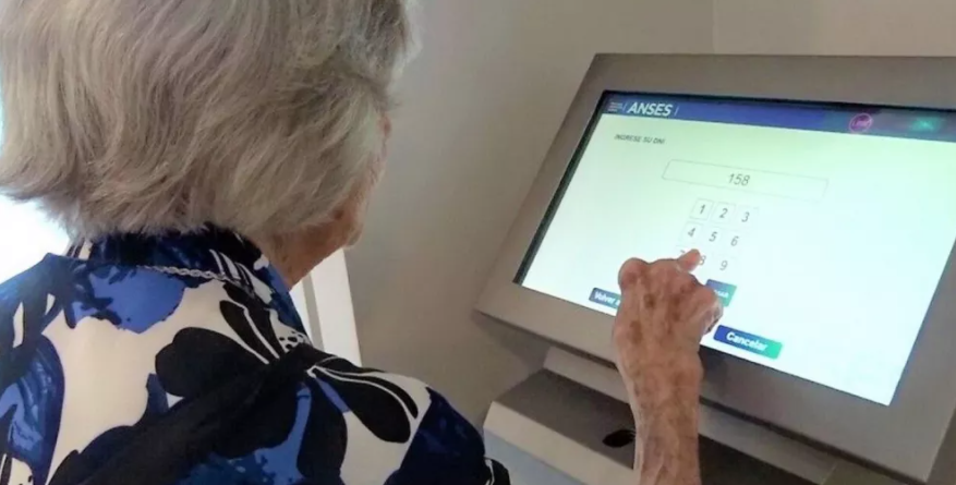 ANSES solicitó a los bancos que la Fe de Vida ya no sea presencial y simplifiquen el trámite