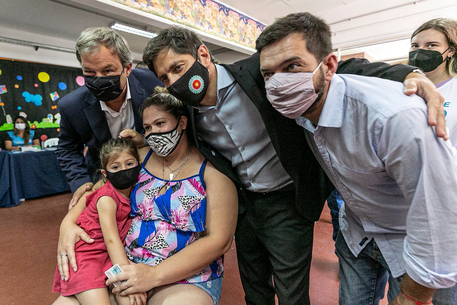 Kicillof recorrió, junto a Fabiani y Cascallares, un operativo de vacunación en un jardín de infantes de Don Orione