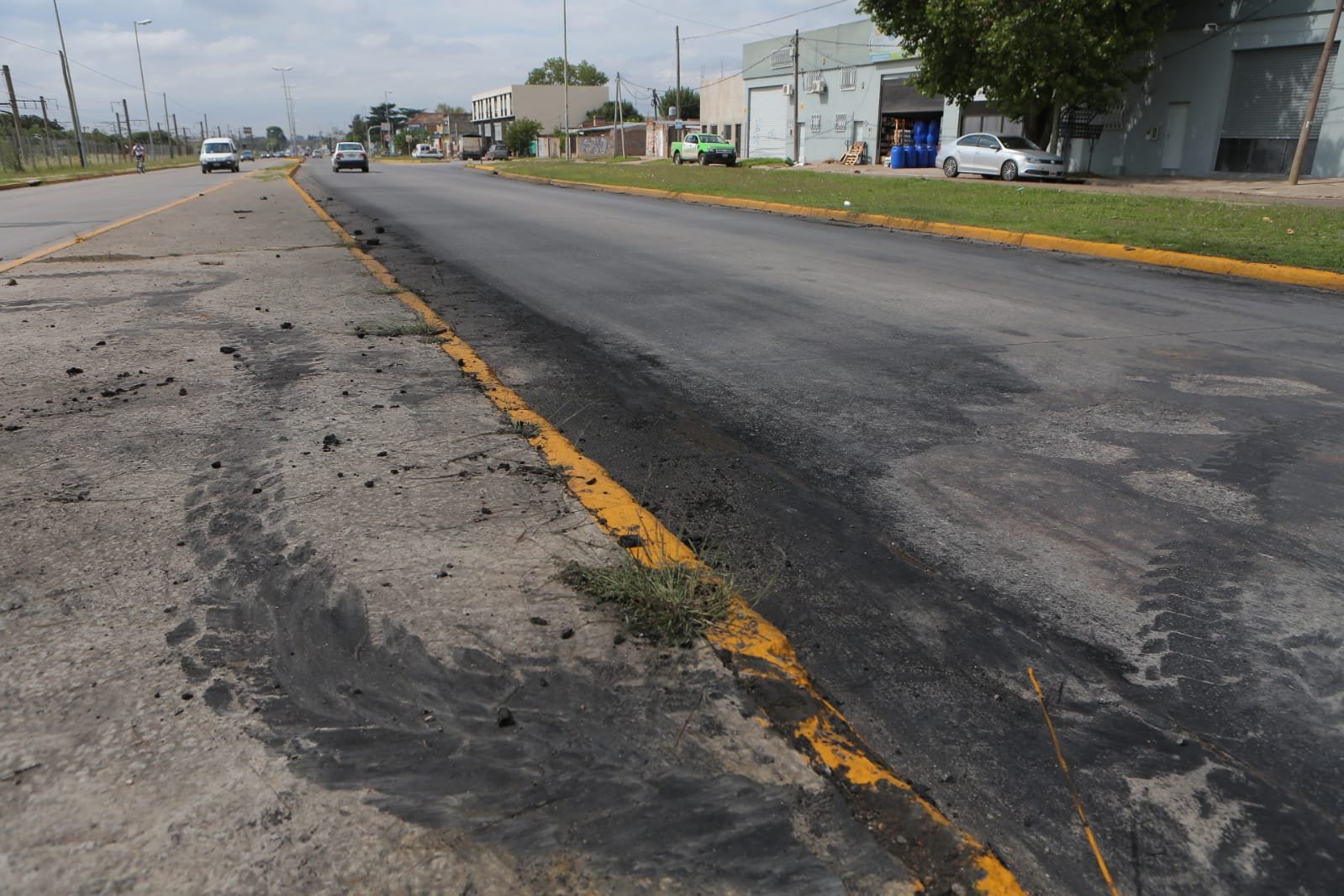 El Municipio de Echeverría gastará más de 700 mil pesos para reparar el pavimento luego de protestas por cortes de luz