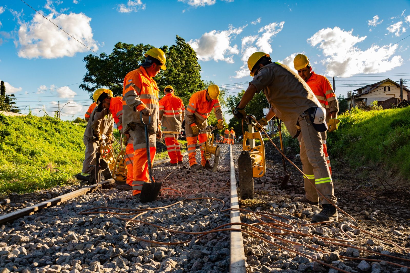 Continúan los trabajos para unir con un tren de pasajeros las líneas Roca, Sarmiento y San Martín
