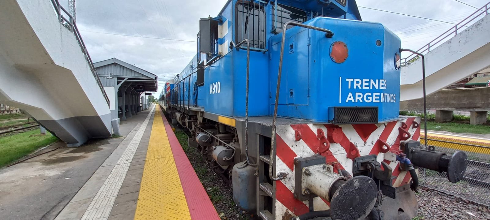 Más de 300 mil usuarios del Roca en vilo: sin conciliación obligatoria, ratifican paro de trenes desde esta medianoche