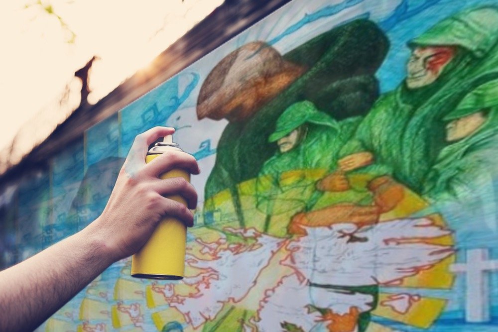 Homenaje en Esteban Echeverría a 40 años de Malvinas: inauguran mural elaborado por un reconocido artista local y un excombatiente