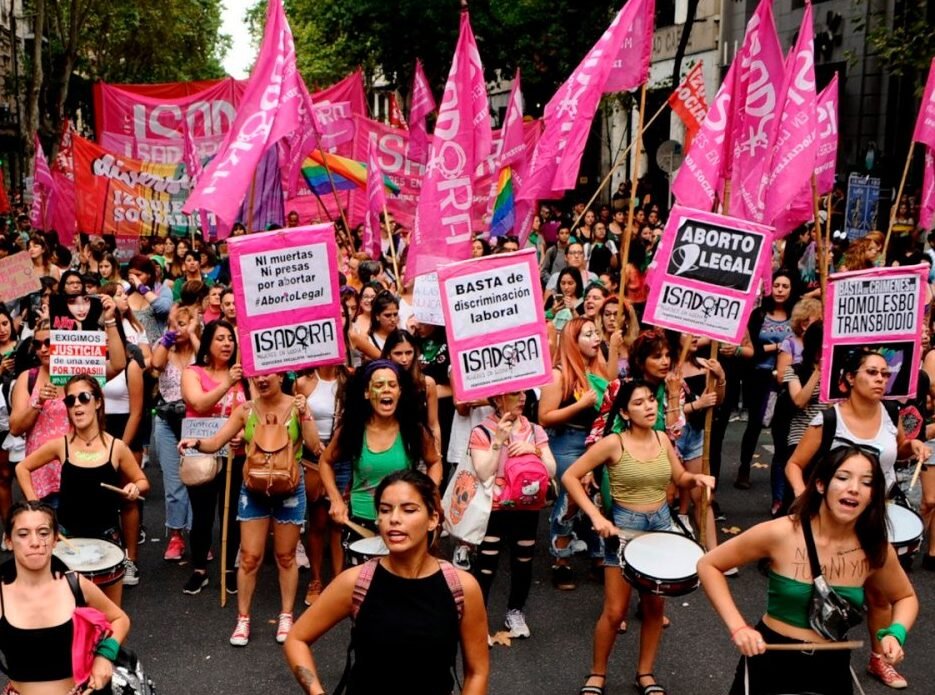 #8M: izquierda e independientes marchan al Congreso por el Día Internacional de las Mujeres Trabajadoras
