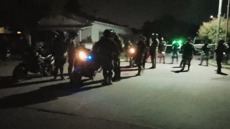 El Palomar: un policía se atrincheró, amenazó con suicidarse y se entregó al Grupo Halcón