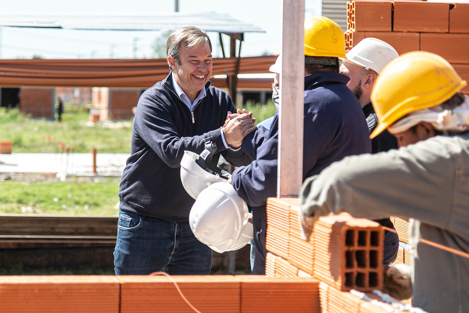 Cascallares, Fabiani y Fagioli supervisaron el avance de las obras de Barrio Lindo