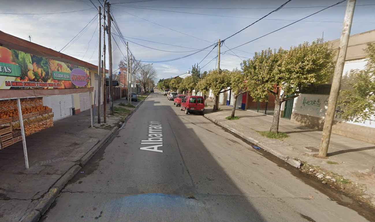 Merlo: perseguía a dos “motochoros” y, en contramano, atropelló a dos chicos que iban en bici