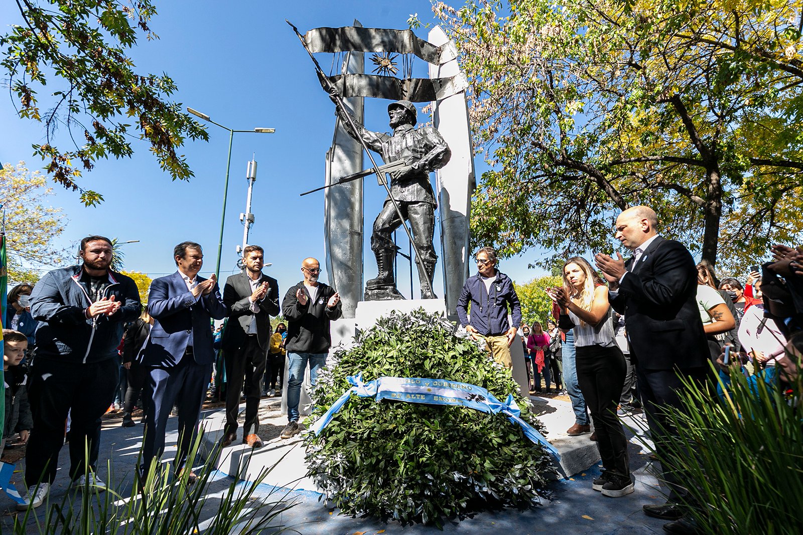 Homenaje del pueblo y el gobierno de Brown a los excombatientes de Malvinas