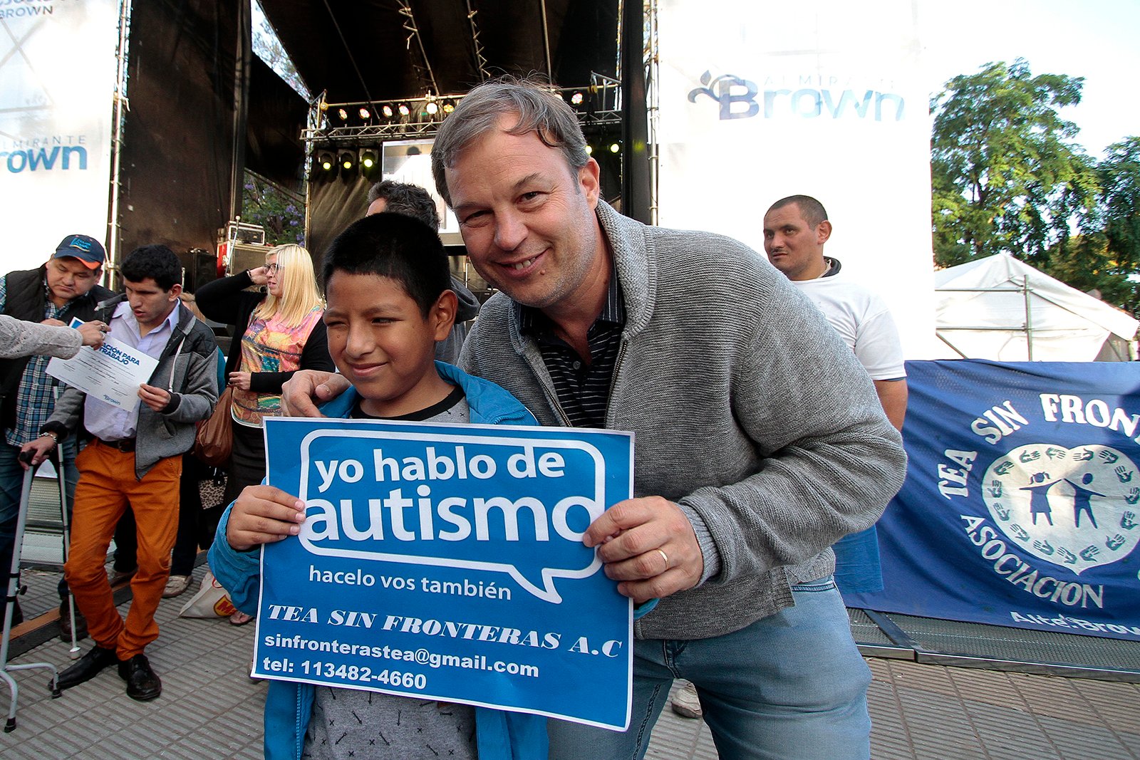 Almirante Brown se tiñe de azul con una importante jornada de concientización sobre el autismo