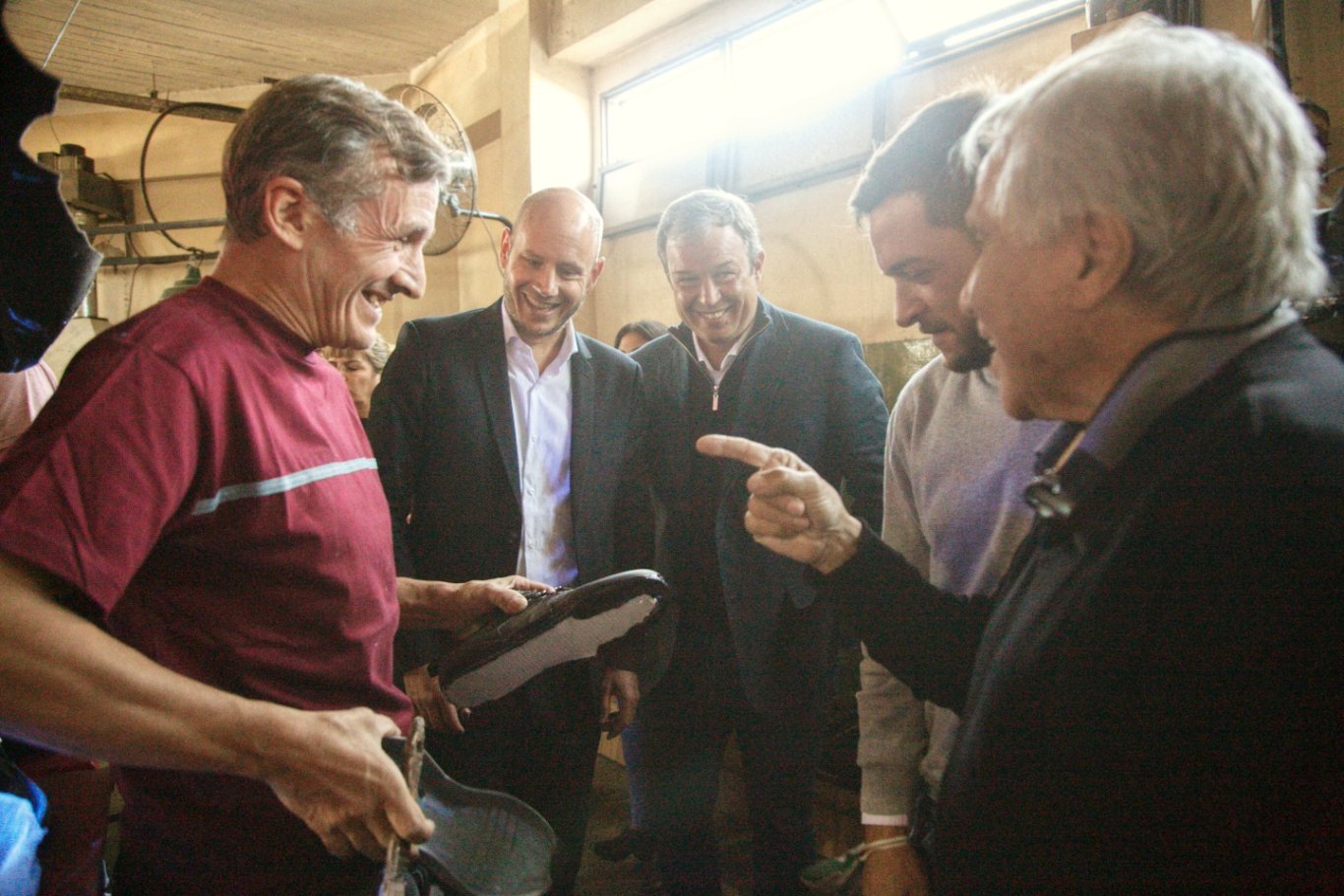 Cascallares, Fabiani y Merediz recorrieron una fábrica de calzado y visitaron el Parque Industrial