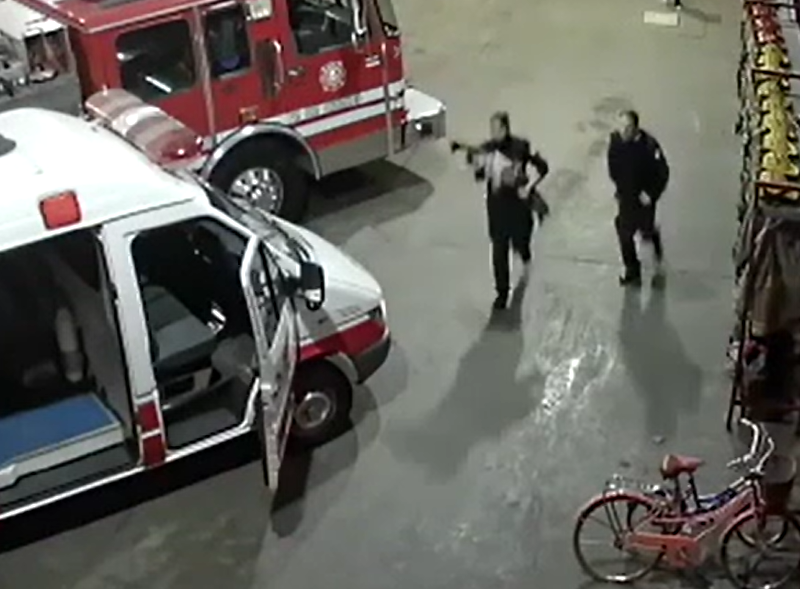 A través de maniobras de reanimación, bomberos de Quilmes salvaron a una niña de 2 años