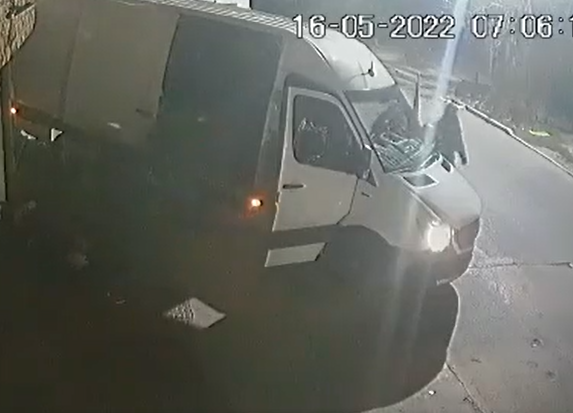 Ingeniero Budge: banda armada roba en tres minutos unos 10 millones de pesos