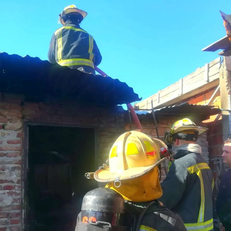 Por malas conexiones eléctricas: en Lanús se registraron tres incendios en sólo cuatro horas
