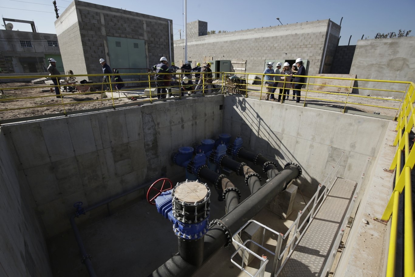 Cascallares recorrió una planta cloacal que beneficiará a 60 mil vecinos